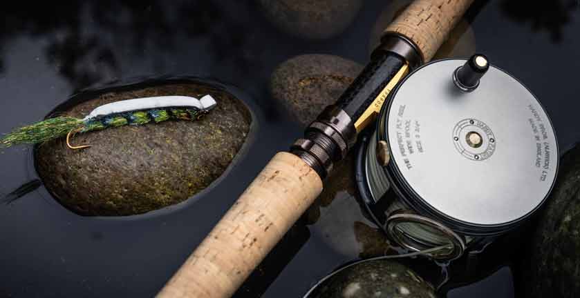 HARDY 1921 WIDE SPOOL PERFECT FLY REEL - IN ACTION