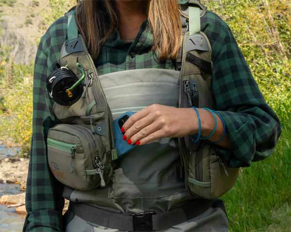 FISHPOND LADIES FLYLITE FISHING VEST